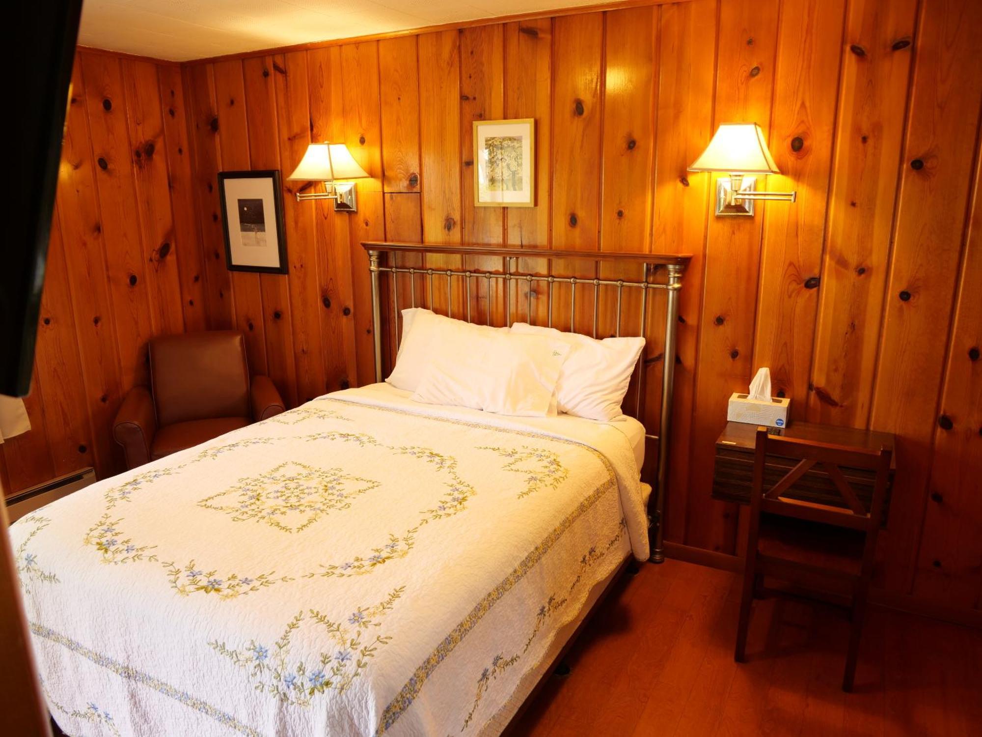 Ludington Blue Spruce Inn Zimmer foto